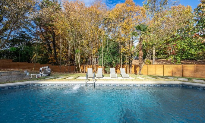 Greenville - Spartanburg House | Luxury Home for 8 w/Pool/Gym/Tub