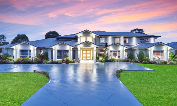 Luddenham House | Luxury Home in a Golf Estate