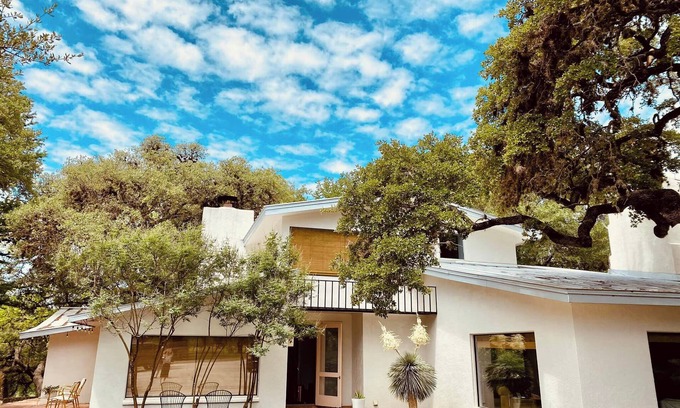 Leakey House | Luxury Home on 100 acre Secluded Ranch, Waterfront, Little Frio Creek