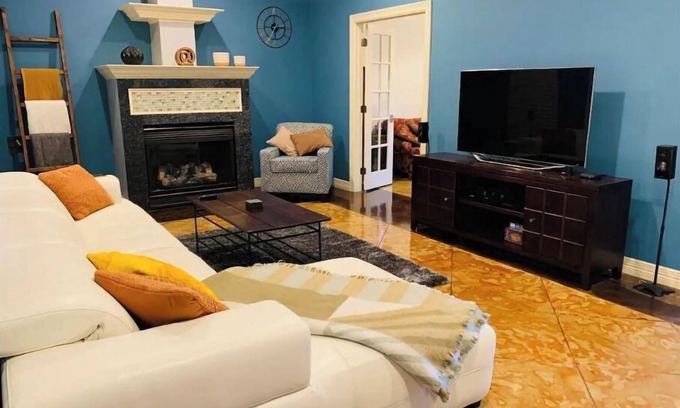 Oak Lawn House | Luxury home, Pool & Spa, steps from Cedar Springs