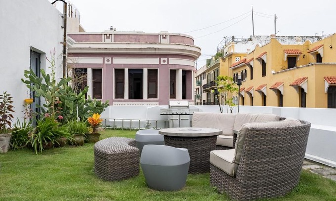 Old San Juan House | Luxury Home - Rooftop Garden - Heart of Old San Juan