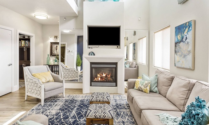 Idaho Falls House | Luxury Home w/5 Bath, Indoor BBall Court, Comfortably 30+ Idaho Falls