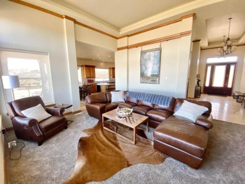 Pocatello House | Luxury home w a View- biking and hiking near