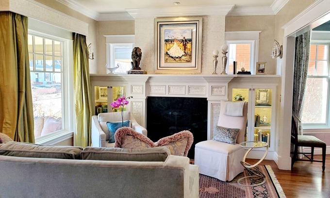 Washington Park West House | Luxury Home w Office, Gourmet Kitchen, Yoga Studio, & Beautiful Outdoor Spaces
