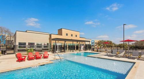 Marble Falls Apartment | Luxury Home W Pool & Gym Mins To Baylor Hospital