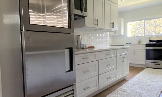 Middletown House | Luxury home with private golf course and Tennis course is more then home