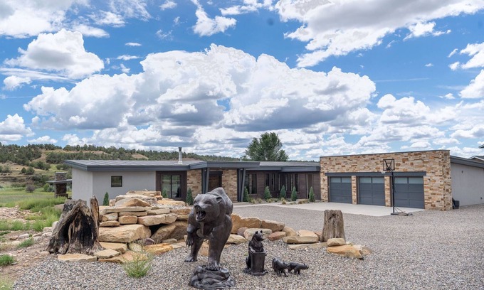 Durango - Purgatory House | Luxury Home With River Access, A/C, Hot Tub, Outdoor Kitchen, Pet Friendly!