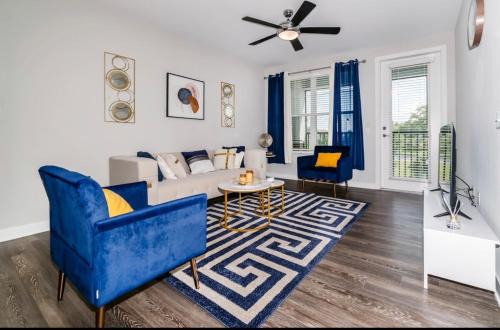 Winter Garden Apartment | Luxury home, With Wifi, pool and Espresso