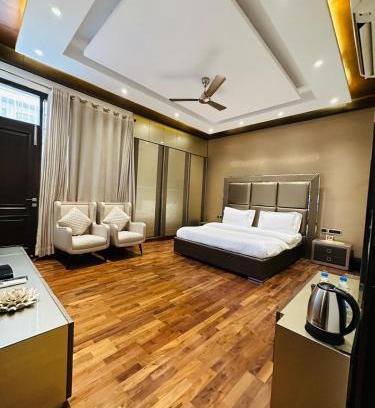 East of Kailash House | Luxury HomeStay Prime Location, South Delhi