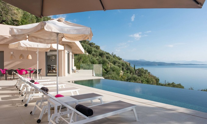 Kentroma Villa | Luxury house close Agni beach with amazing sea view