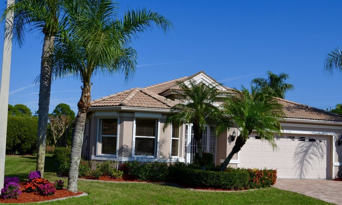 Braden River House | Luxury House on Tara Golf Club 7152 Drewrys Bluff