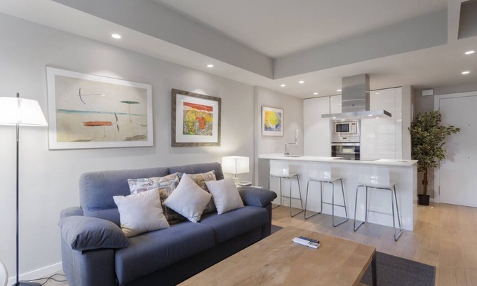 Goya Apartment | Luxury II-cozy apartment in exclusive district of Madrid