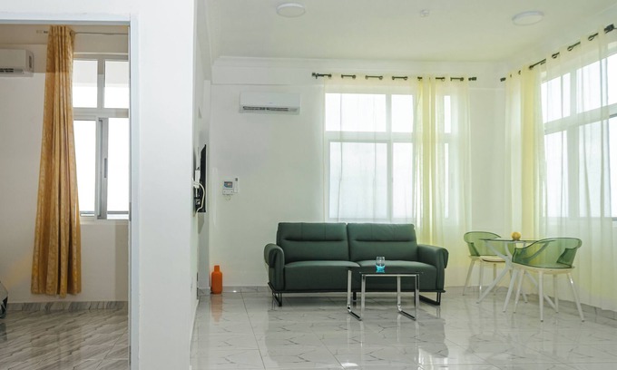 Peduasi Apartment | Luxury in AyiMensah Mountains with AC, free WiFi, City views, Hiking trail
