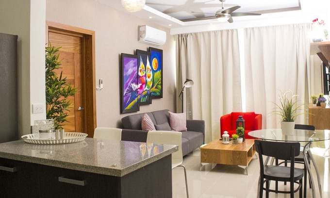 Sarasota Apartment | Luxury in Bella Vista with roof top Jacuzzi area !