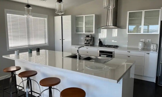 Tinopai House | Luxury in Kaipara Harbour Tinopain