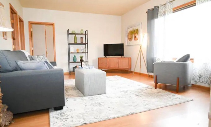 Loyal Apartment | Luxury in Loyal