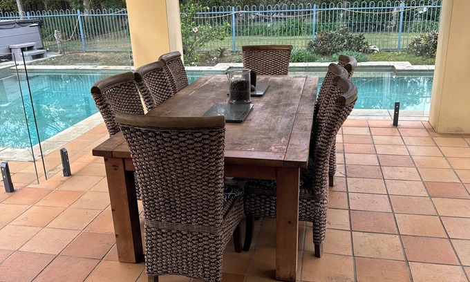 Sheldon House | Luxury in the Bush - Close to Brisbane and Gold Coast