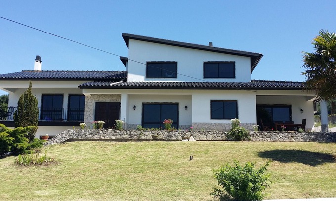 Santa Catarina Apartment | Luxury, independent, 4-person apartment on the ground floor 'A Orquidea'