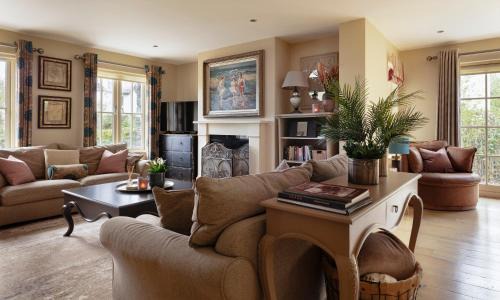 Kenmare House | Luxury Interior Designed 4 Bedroom Villa, Kenmare