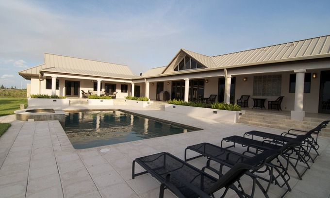 West End House | Luxury Island Retreat