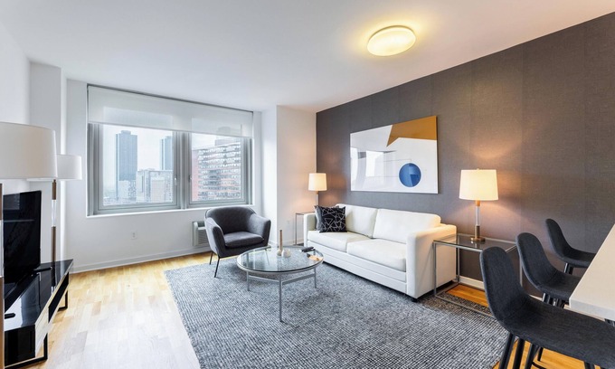 Exchange Place North Apartment | Luxury Jersey City One Bedroom Near Manhattan