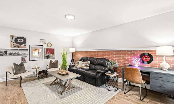 Mount Clemens Apartment | Luxury King Suite | Newly Renovated in Mt. Clemens