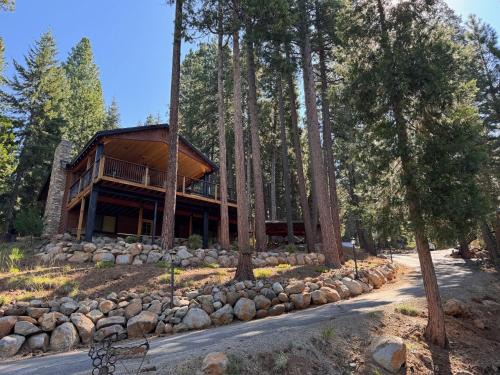 Lake Almanor Country Club House | Luxury Lake Almanor Cabin Covered Deck & Views