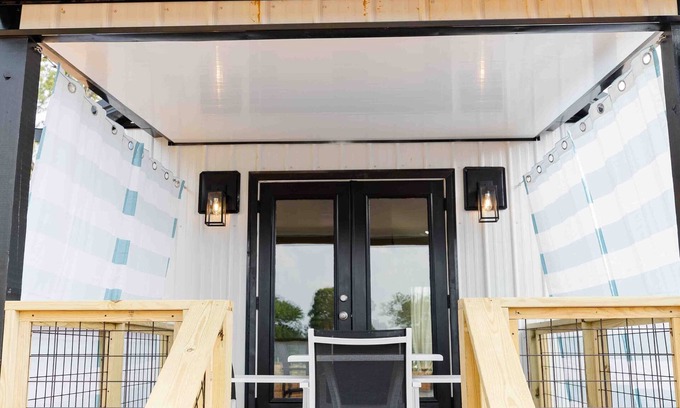 Lincoln House | Luxury Lake Bungalow: King Bed, Deck, Lake Access #2
