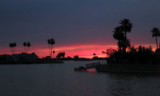 Arizona City House | Luxury Lakefront 4 Bedroom Home W/Fishing, Golf, TV/Skydiving/Snowbird Favorite