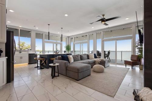 Watertown Apartment | Luxury Lakefront Condo with Private Hot Tub and Sauna
