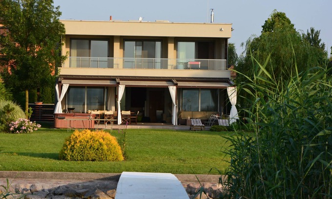 Balatonoszod Villa | Luxury Lakefront Villa with Private Pier & Jacuzzi. Private Beach!