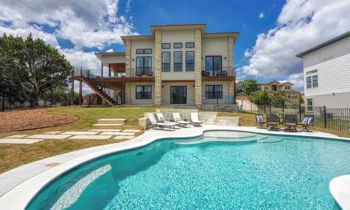 Point Venture House | Luxury Lakeview Home w/Pool,Beach,Boat,&Gym Access