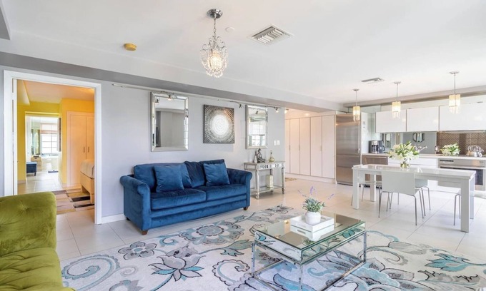 South Beach Condo | Luxury Large 1-Bedroom at Carlyle South Beach