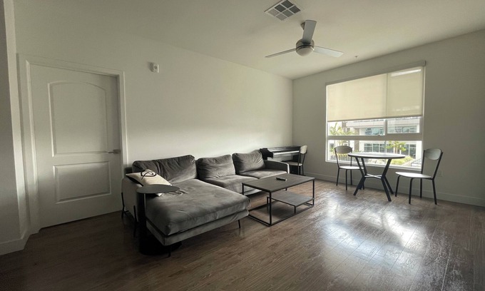 Lyon Street Apartment | Luxury living 2 Bedroom central location