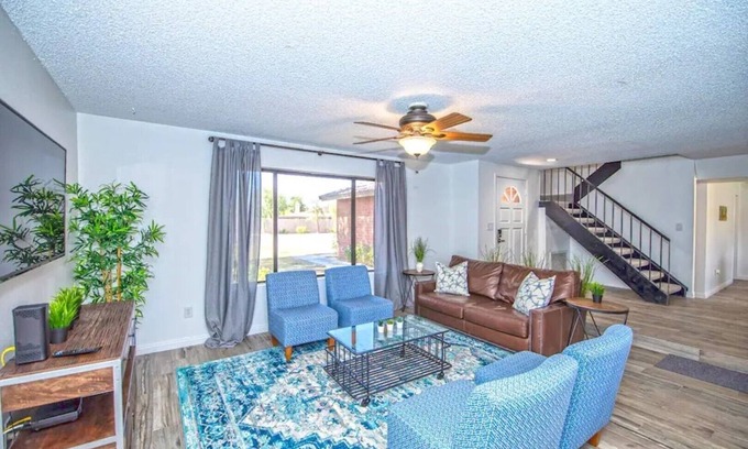 Yuma House | LUXURY Living 5