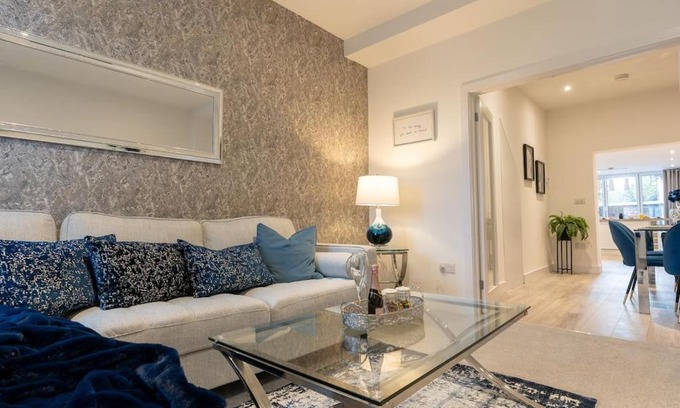 Redhill Apartment | Luxury Living Away From Home