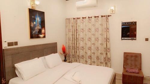 Gulshan-E-Jamal House | Luxury Living Guest House Airport Branch
