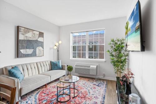 Hackensack River Waterfront Apartment | Luxury Living in Jersey City Only Steps Away from Manhattan