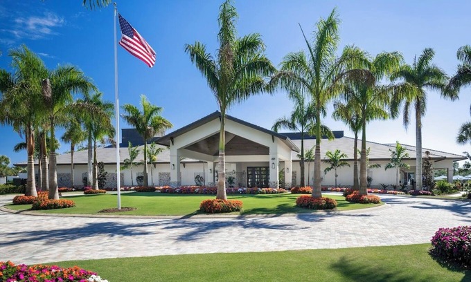 Estero Condo | Luxury Living in Pelican Sound Golf and River Club - Second Story Coach Home