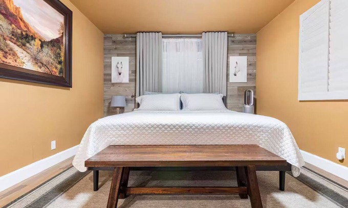 Orange Apartment | Luxury Living w/Private Entrance, Jacuzzi Bathtub