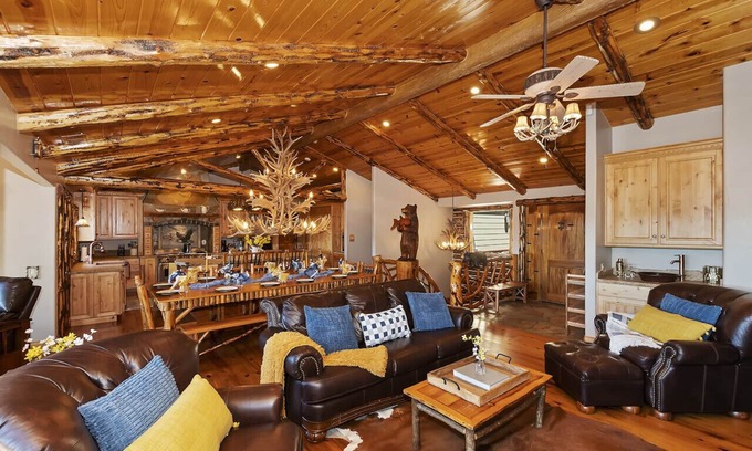 Lake Arrowhead Cabin | Luxury Lodge w/AC, lake Views, 2 Suite, Arcade