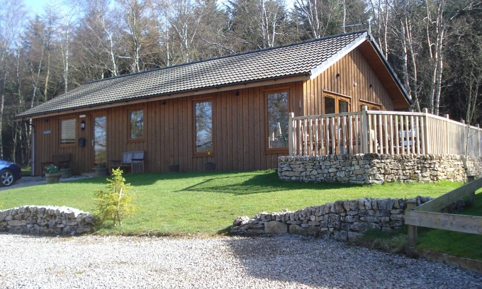 Welton Cottage | Luxury Lodge (wheelchair access) in the Idyllic & Unspoilt haven , Dukes Meadow