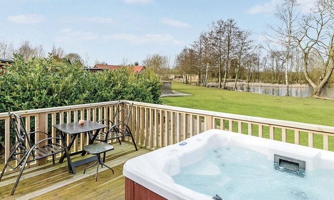 Pickering Ski Chalet | Luxury lodge with one double, ideal for couples.