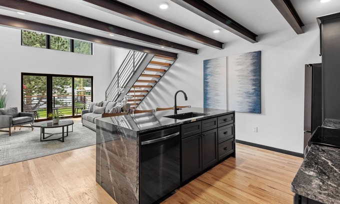 Hill City Apartment | Luxury Loft 3 on Main Street