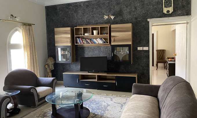 Gulshan-e-Iqbal House | Luxury Loft Haven