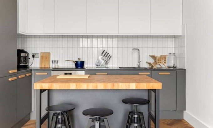 Waddon Apartment | Luxury London Flat