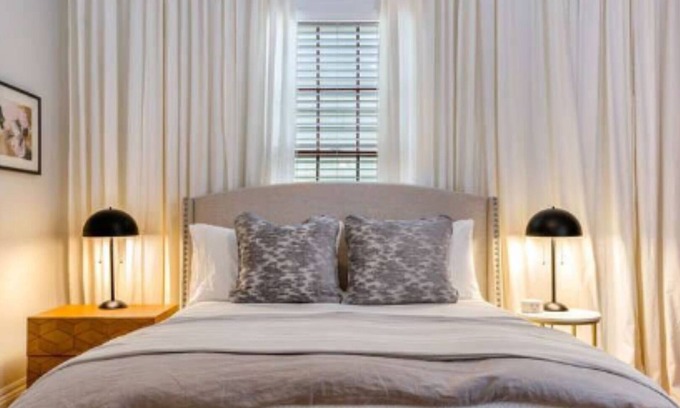 Lower Garden District House | Luxury Magazine St. Studio – Historic NOLA (New Orleans)