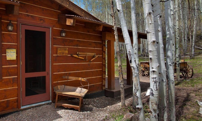 Carbondale Cabin | Luxury magical mountain complex at the heart of the Colorado Rocky Mountains