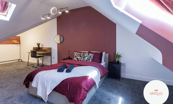 Offerton House | Luxury Manchester Retreat | Long Stays | Contractors | Tourists