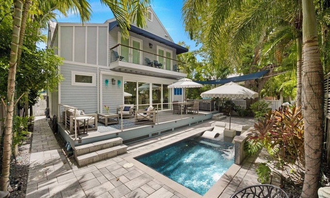 The Meadows House | Luxury Mansion in Old Town Key West – Four Bedrooms, Private Pool
